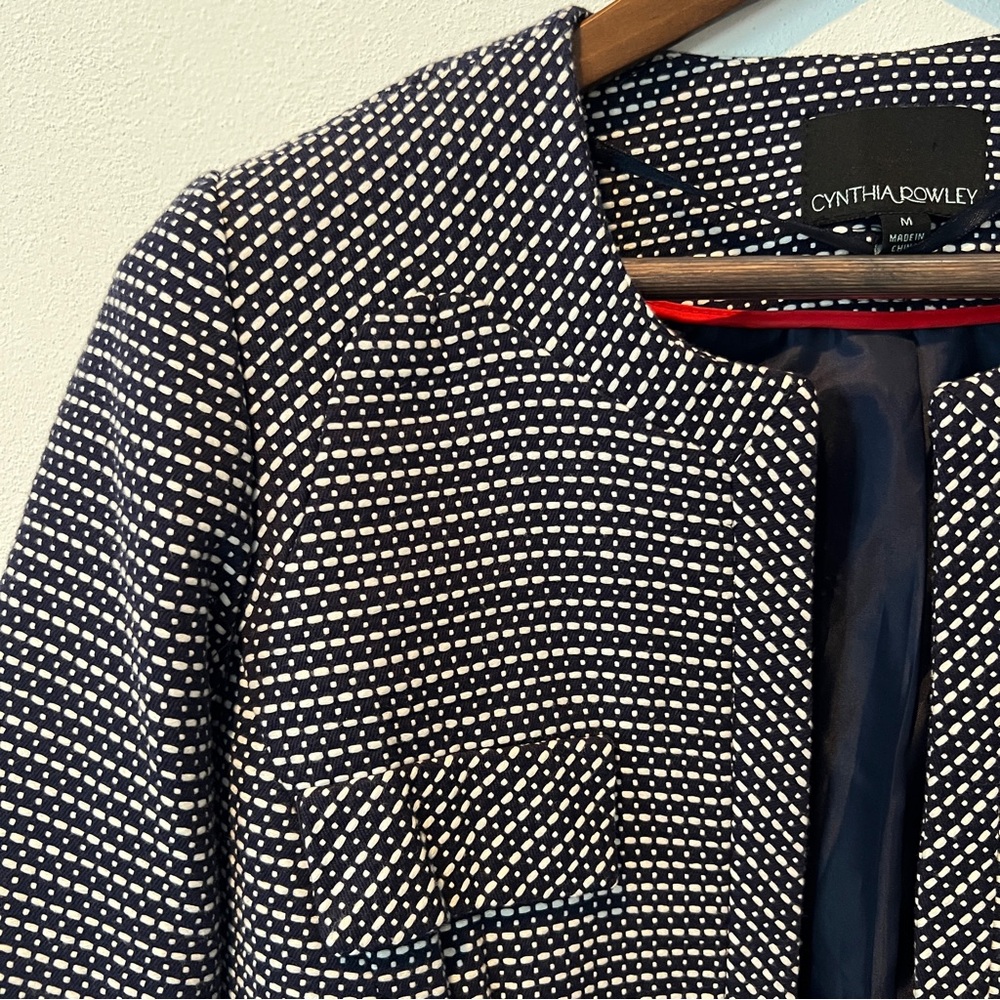 Cynthia Rowley Navy and White Tweed Cropped Blazer Open Front Size Medium - Picture 2 of 7